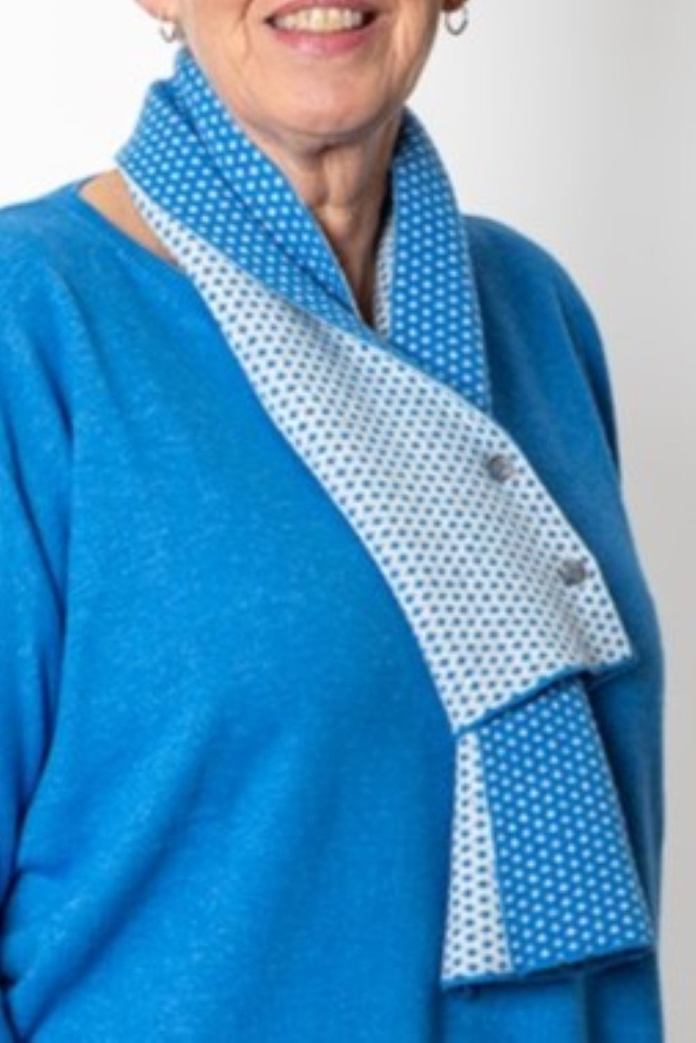 Cashmere Merino Pattern Neck Scarf 2 Buttons B89/Ch