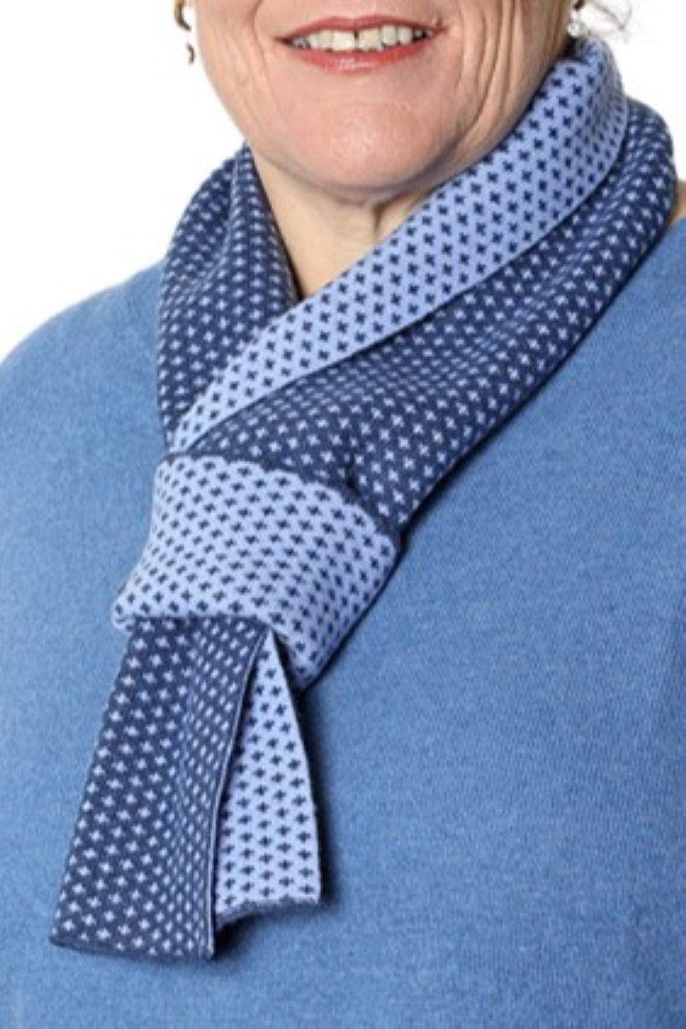 Cashmere Merino Pattern Neck Scarf 2 Buttons Midnight/Lavender