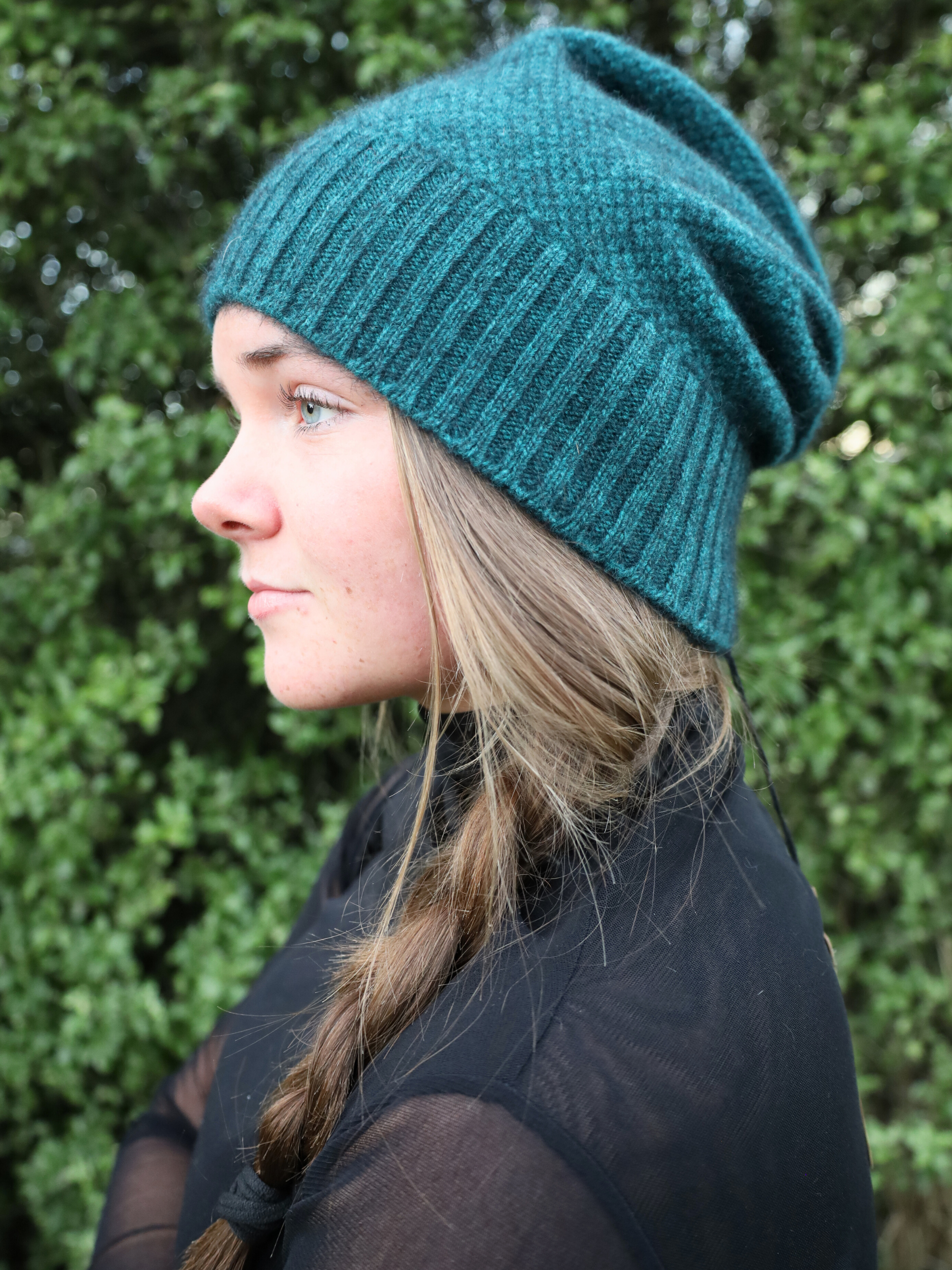 merino possum baggie hat paua