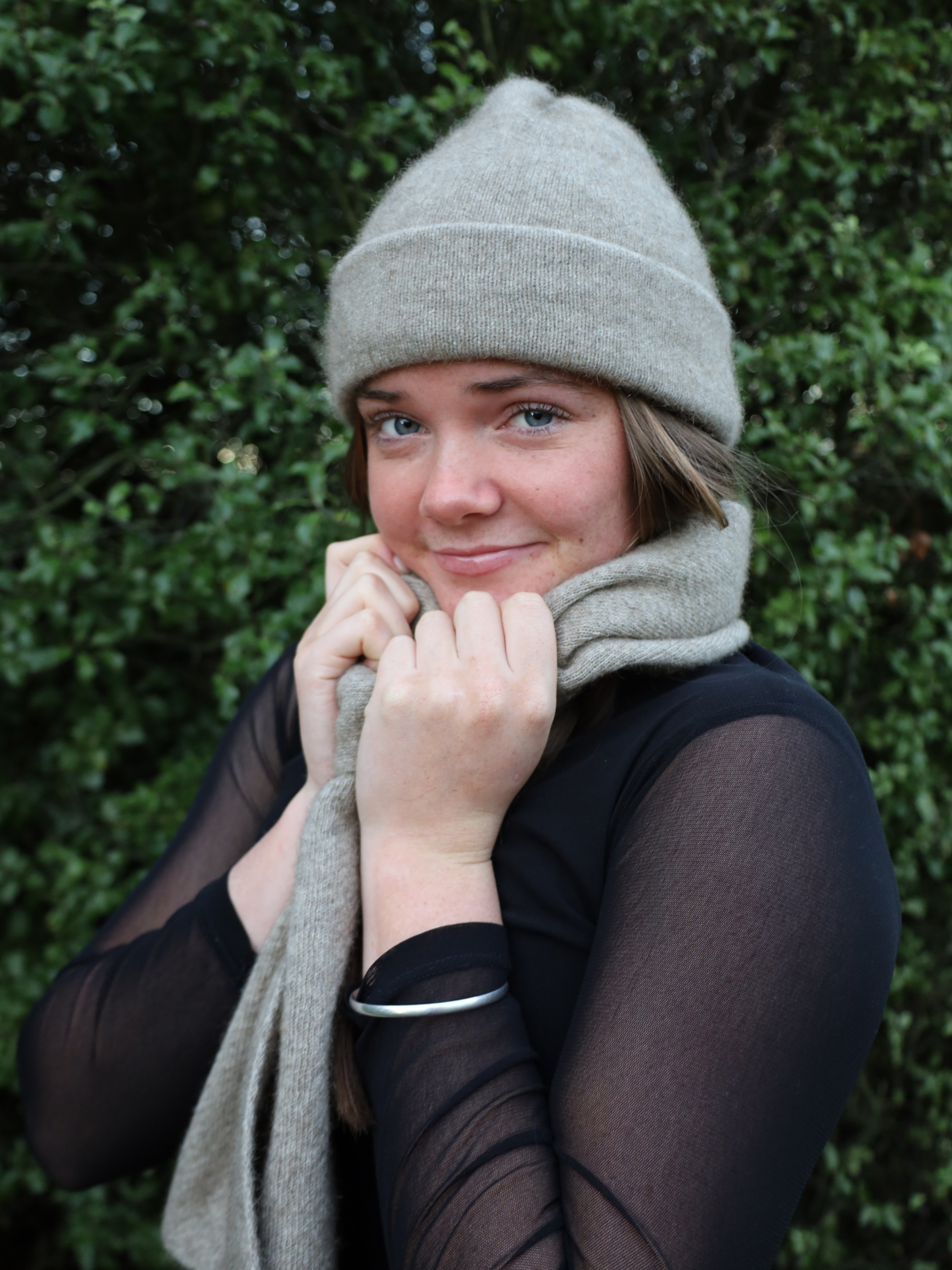 merino possum scarf beige