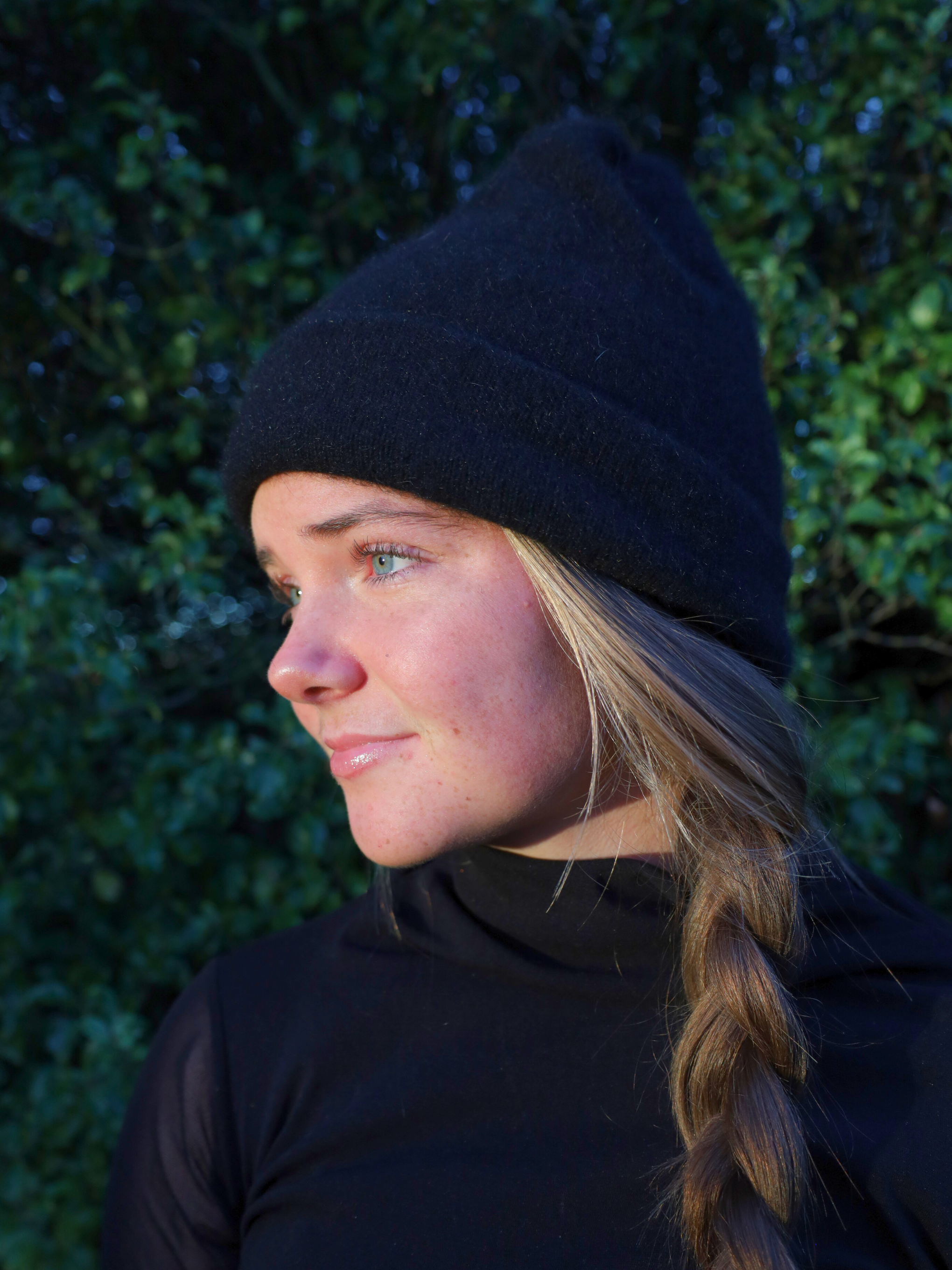 merino possum beanie black