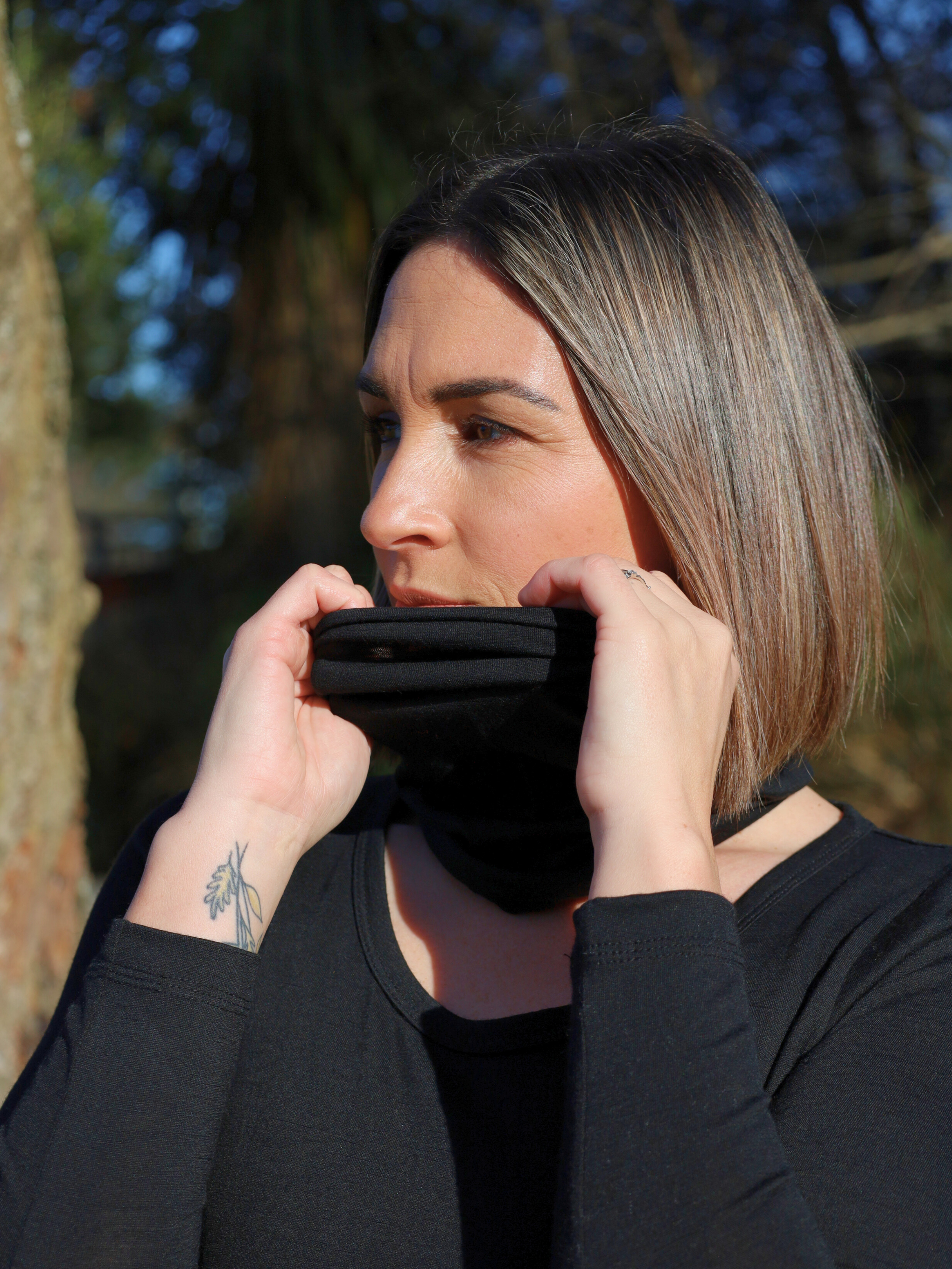 Merino Neck Warmer black 2