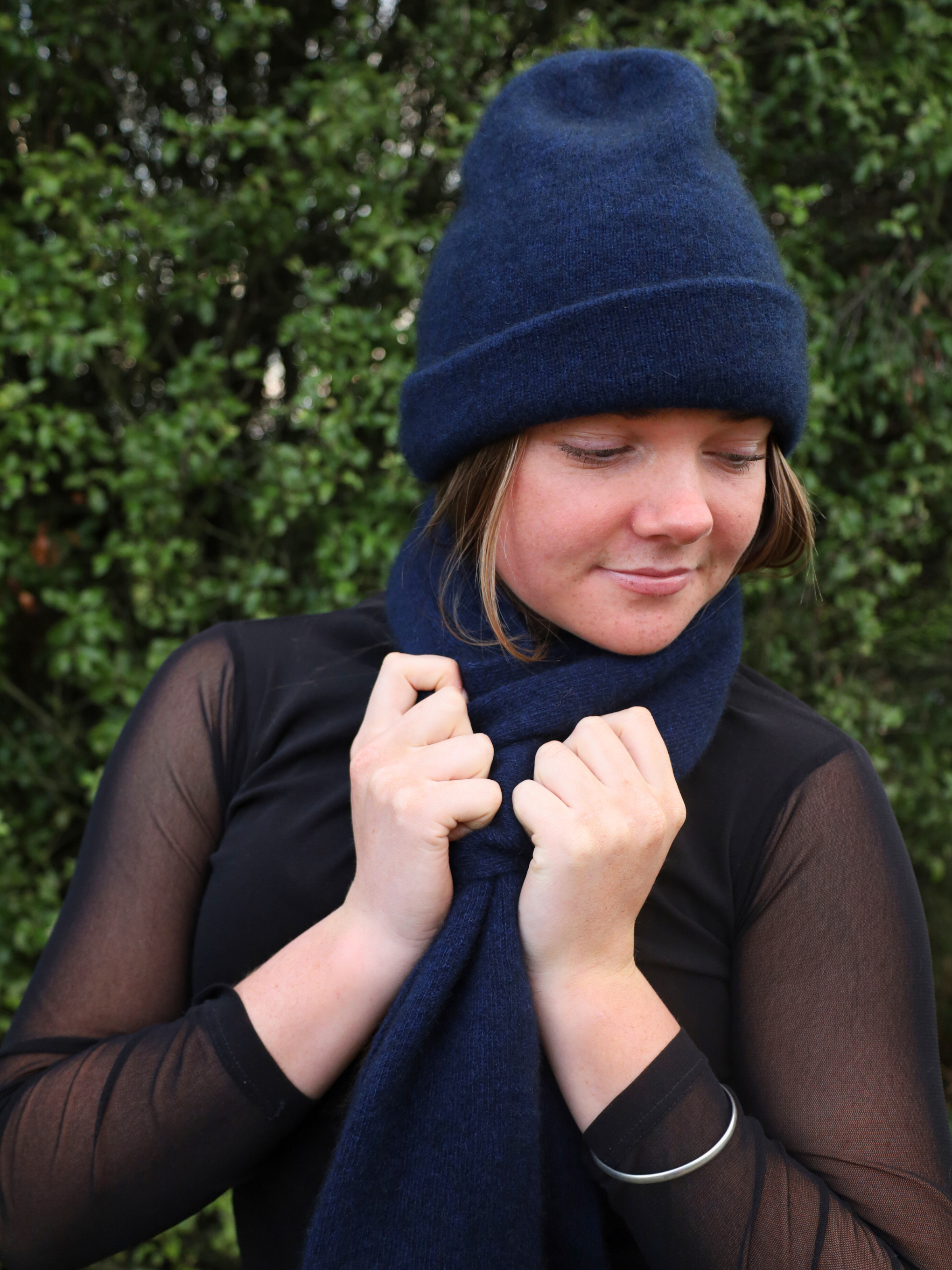 merino possum scarf navy
