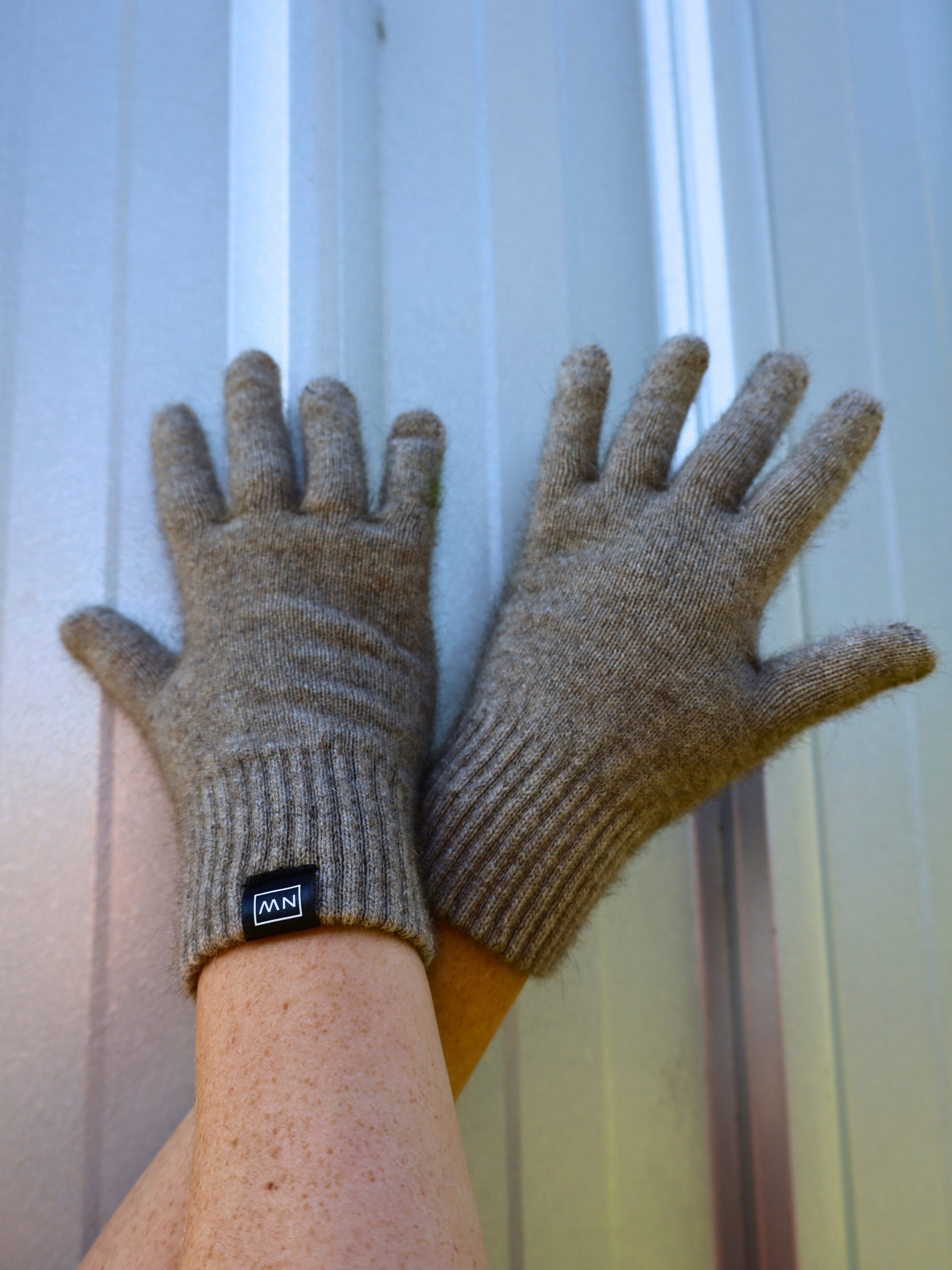  Oyster Aok Clothing Merino Possum gloves