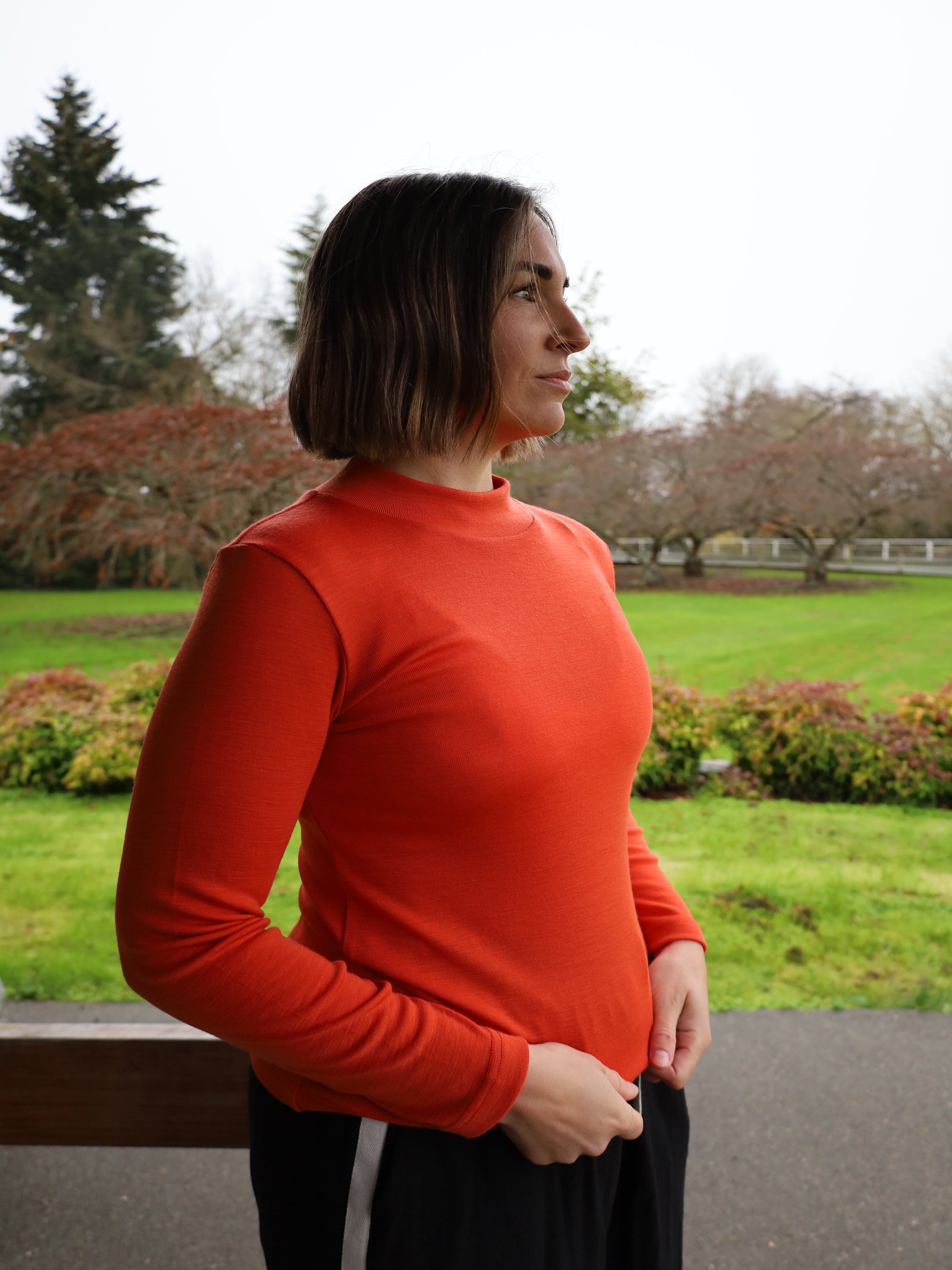 Merino turtle neck jumper chilli