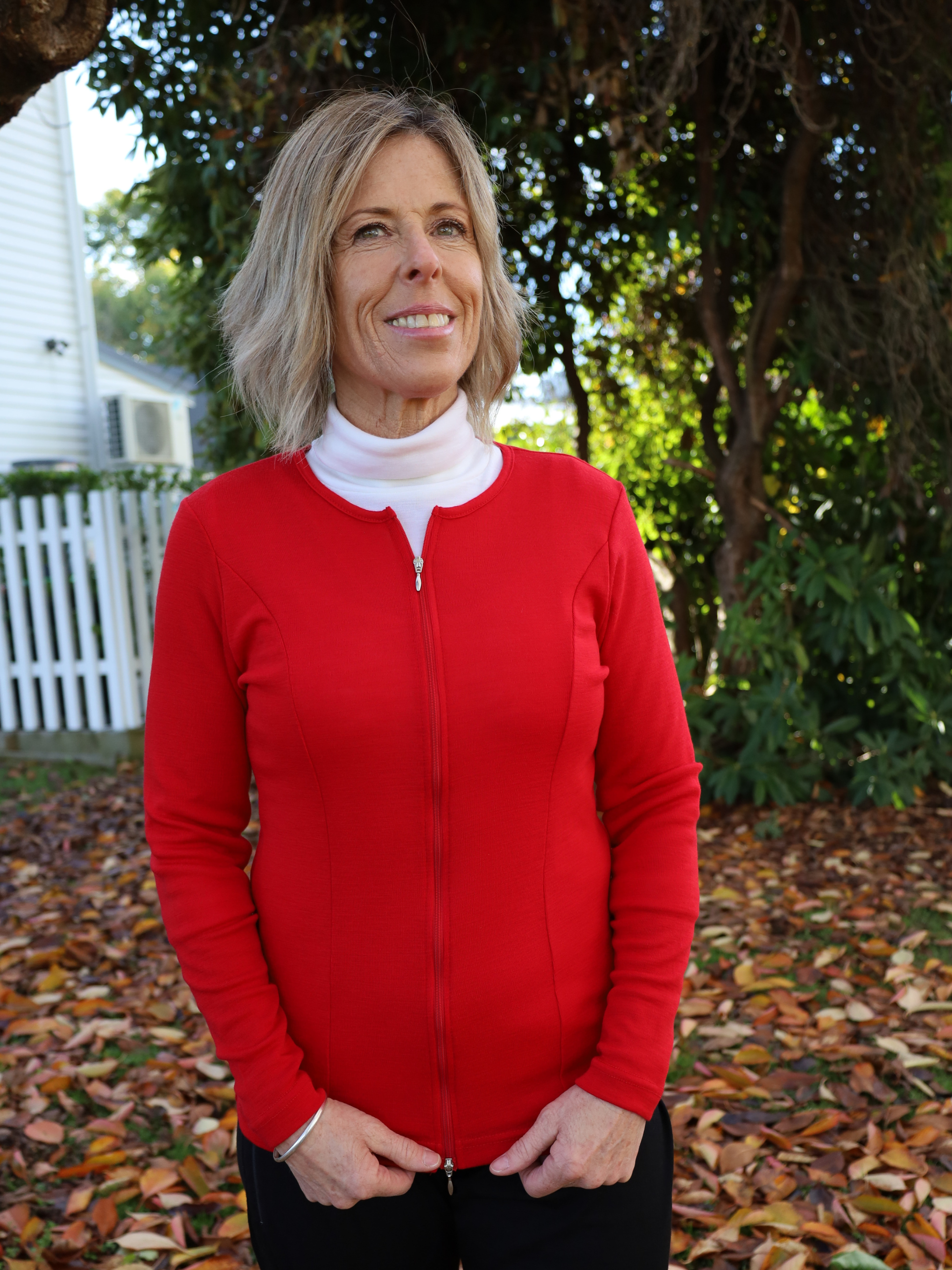 Bay Road merino Catherine Cardi red