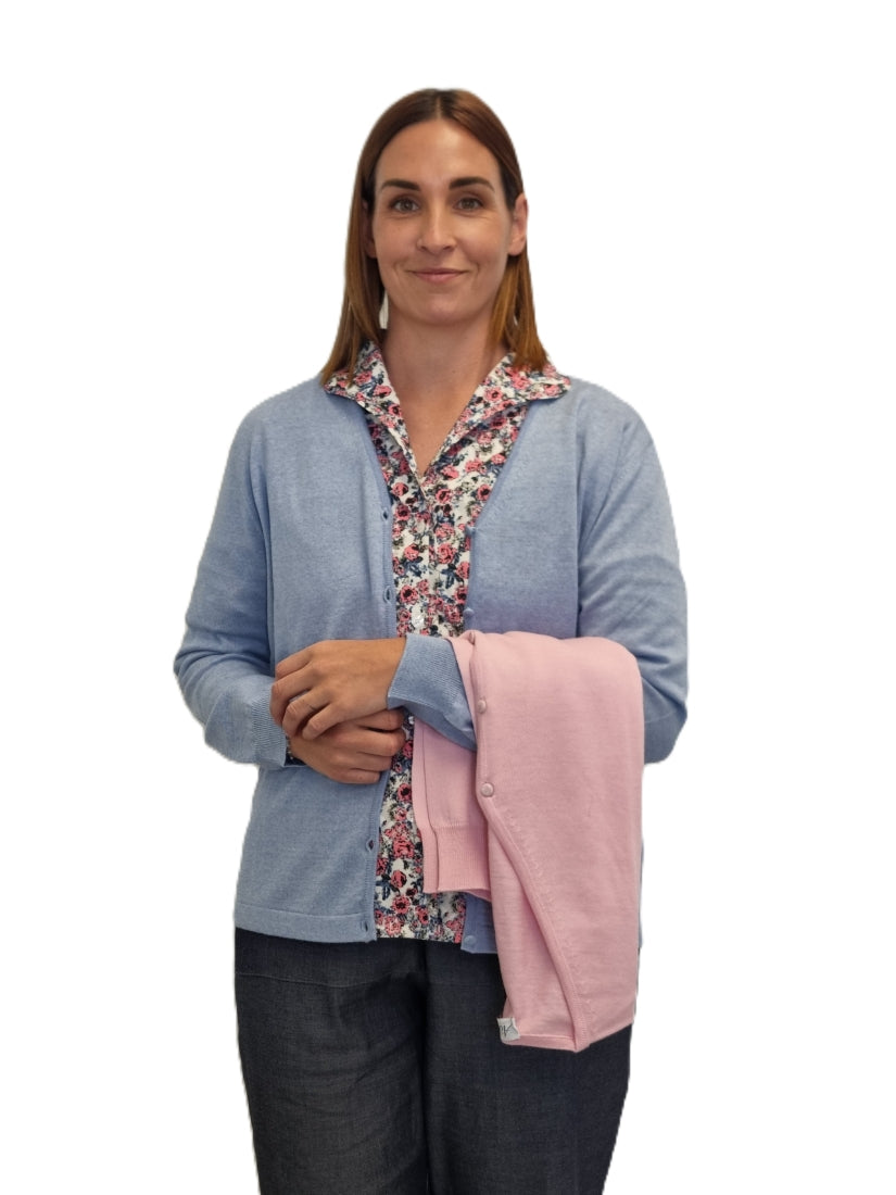 Classico V-Neck Merino Cardigan