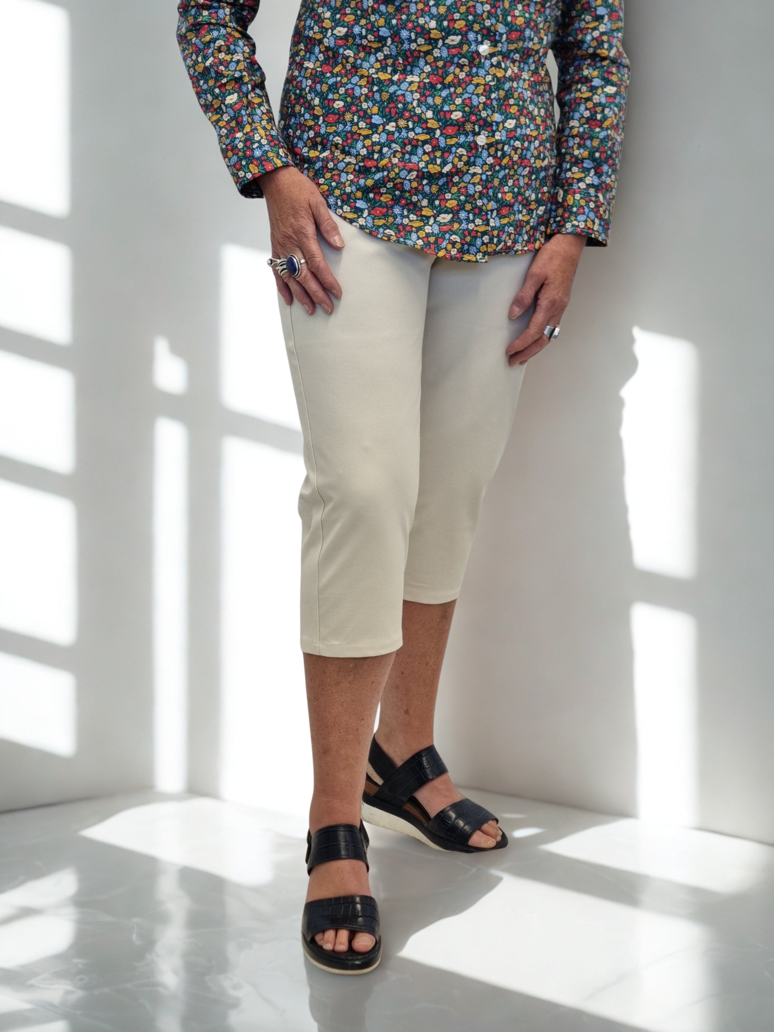 Capri 3/4 Length Pull on Pant