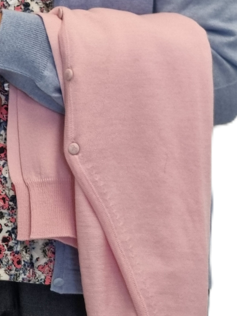 Classico V-Neck Merino Cardigan