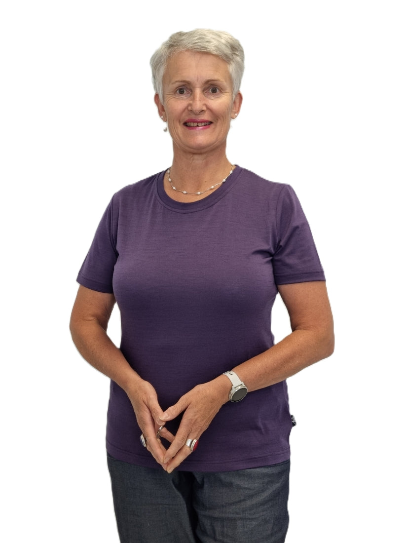 AOK clothing Merino tee Aubergine
