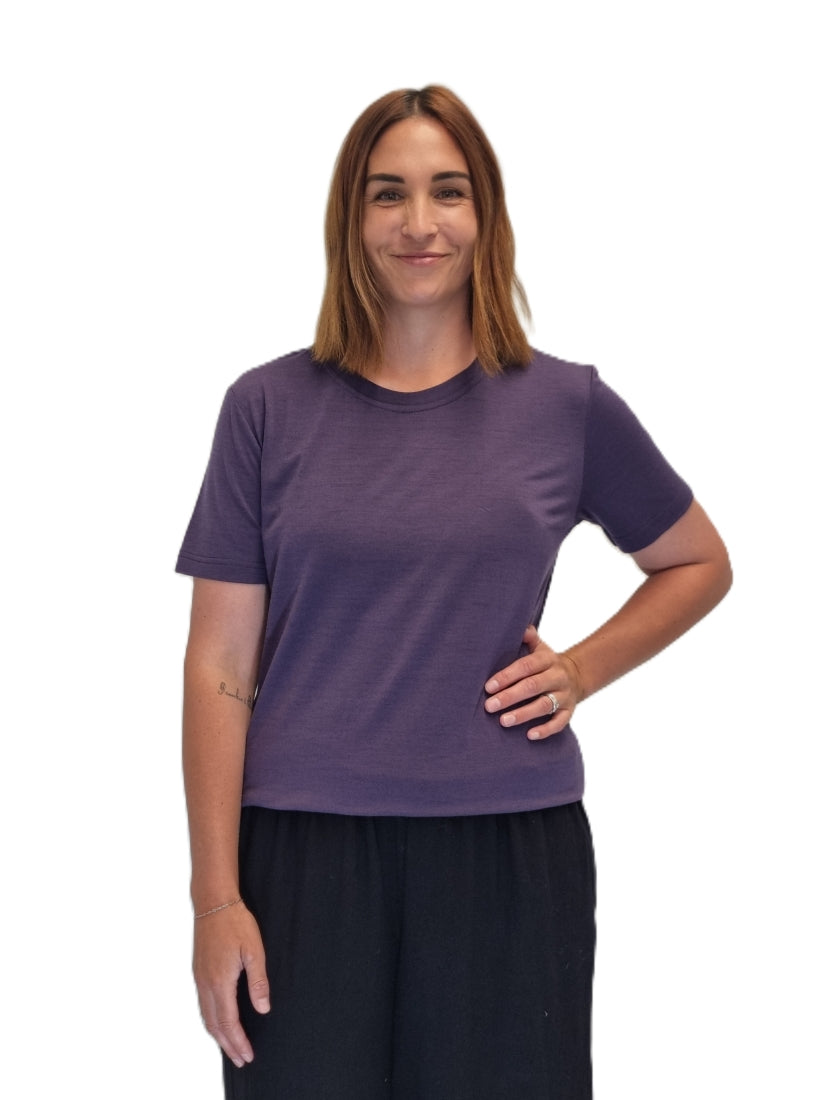 AOK clothing Merino tee Aubergine