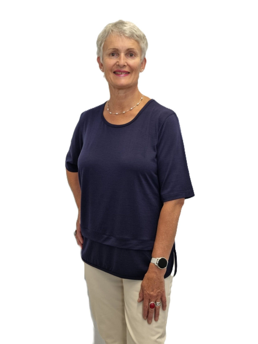 Patsy - 100% Merino Curve Hem Top